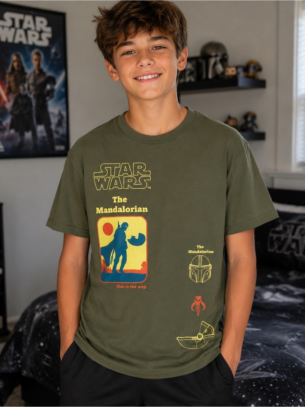 Star Wars Graphic T-Shirt Boys Size L Olive Green Short Sleeve
